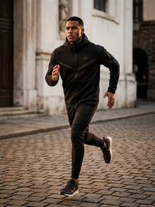 Nike هودي نسائي تقني بسحاب كامل باللون الأسود - Black/Black - مشاهدة 7