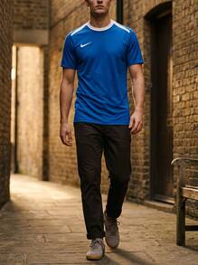 Nike تي شيرت تدريب أكاديمي برو 24 للرجال باللون الأزرق الملكي - أزرق بحري - مشاهدة 3