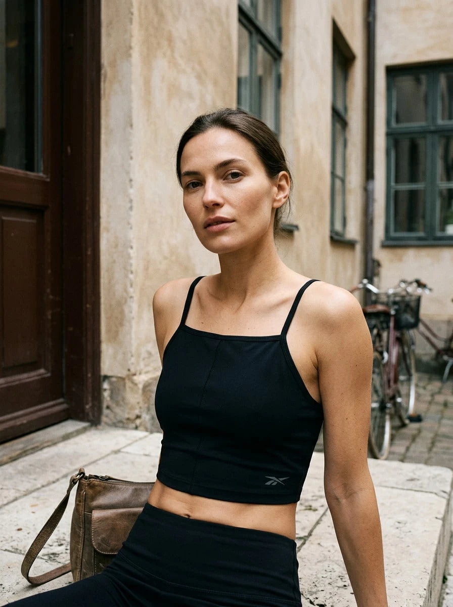 Reebok حمالة صدر رياضية نسائية Yoga RIB باللون الأسود - الأسود - مشاهدة 1