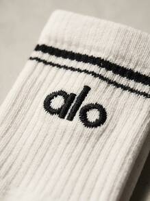 Alo 中性襪款輕量透氣百搭日常健身白色 A0480U-WHITE - 白色 - 查看 5