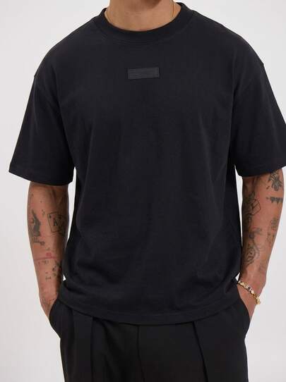 Men Sports Essentials Crewneck T-Shirt Classic Collection Breathable Lightweight Warmth Versatile Daily Black 125SP244194F