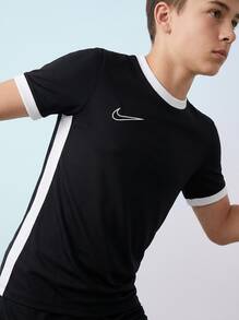 Nike ملابس علوية كم قصير للشباب 25 من نوع Dri-FIT Academy باللون الأسود - الأسود - مشاهدة 3