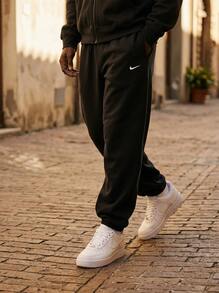 Nike بنطال صوف للرجال Solo Swoosh باللون الأسود - Black/Black/White - مشاهدة 3