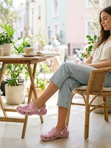 Crocs CLASSIC CLOG Teen Breathable Durable Ergonomic Walking Vacation Travel Pink 211939-6ZW - Pink Milk - View 5