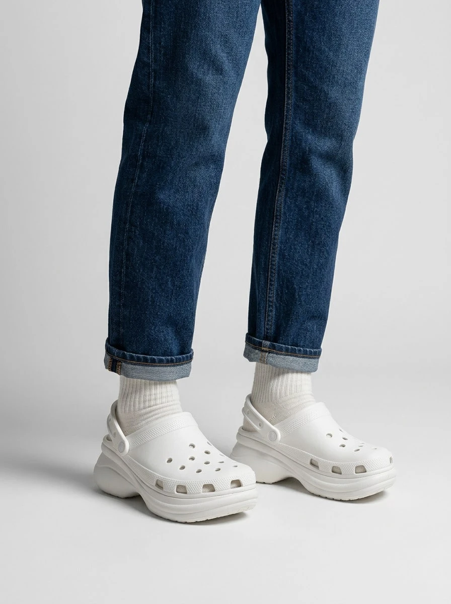 Crocs CLASSIC PLATFORM CLOG Men's Clogs Easy To Clean Ergonomic Waterproof Walking Garden Beach 206302-100 - White - View 1