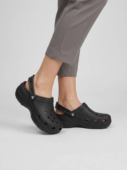 Crocs Sabloți damă clasici cu platformă, negri, 206750
