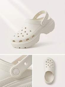 Crocs CLASSIC CLOG Women's Clogs Waterproof Slip-On Anti-Slip Beach Outdoor Walking White 209347-0WV - White - View 6