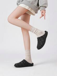 Crocs الشباشب الكلاسيكية متعددة الاستخدامات باللون الأسود CR203600 - الأسود - مشاهدة 2