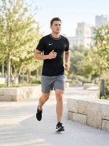 Nike Men's Sports Tees & Tanks Versatile Lightweight Easy To Match Home Travel Daily Black HM7127-010 - Black and White - View 3