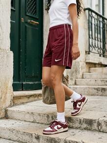 Nike Sports Shorts Breathable Soft Quick-Dry Beach Sports Weekend Red BV6860-677 - Red Plum - View 1