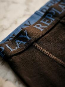 Replay بنطال رجالي متين بخصر مطاطي بقصة كلاسيكية للتنقل والاستخدام اليومي والنادي الرياضي I101005-N141 - الأسود - مشاهدة 3