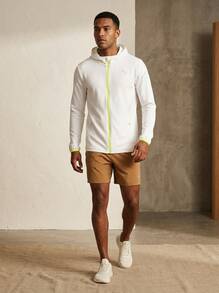 Puma معطف نسائي أبيض فائق النسج - أبيض - مشاهدة 2