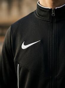 Nike Women Sports Jackets Comfortable Waterproof Insulated Daily Training Commuting Black HM7252-010 - White - View 4