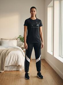 Under Armour TECH Women Sports Tees & Tanks Skin-Friendly Stretchy Soft Daily Weekend Training Black 1356305-002 - Total Black - View 2