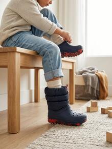 Crocs بوت كلاسيك كراش للأطفال مقاوم للماء مبطن ومبطن بالوسائد للاستخدام اليومي وعطلة نهاية الأسبوع والتنقل باللون الأزرق الداكن 207683-410 - الأسود - مشاهدة 7
