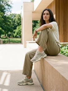 New Balance 997 أحذية رياضية كاجوال للنساء بتصميم كلاسيكي ريترو مبطنة للمشي والجري في عطلة نهاية الأسبوع U9060NTC - Brown Green - مشاهدة 6
