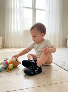 Nike Sunray Protect Baby Sandals Lightweight Adjustable Comfortable Walking Summer Beach HF6278-001 - Black - View 3