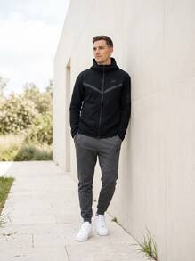 Nike Men's Sports Jackets Comfortable Stretchy Versatile Weekend Commuting Outdoor Black HV0949 010 - Black - View 6