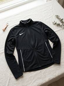 Nike جاكيت رياضي نسائي بارك 26 باللون الأسود - أبيض - مشاهدة 2
