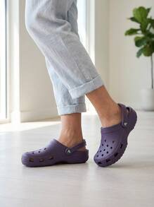 Crocs CLASSIC CLOG Women's Clogs Lightweight Versatile Comfortable Daily Weekend Travel 10001-5CI - Nightshade - View 6