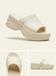 Crocs CLASSIC SLIPPER Women's Slides Waterproof Breathable Lightweight Weekend Travel Walking 208182-2Y2 - Beige - View 4