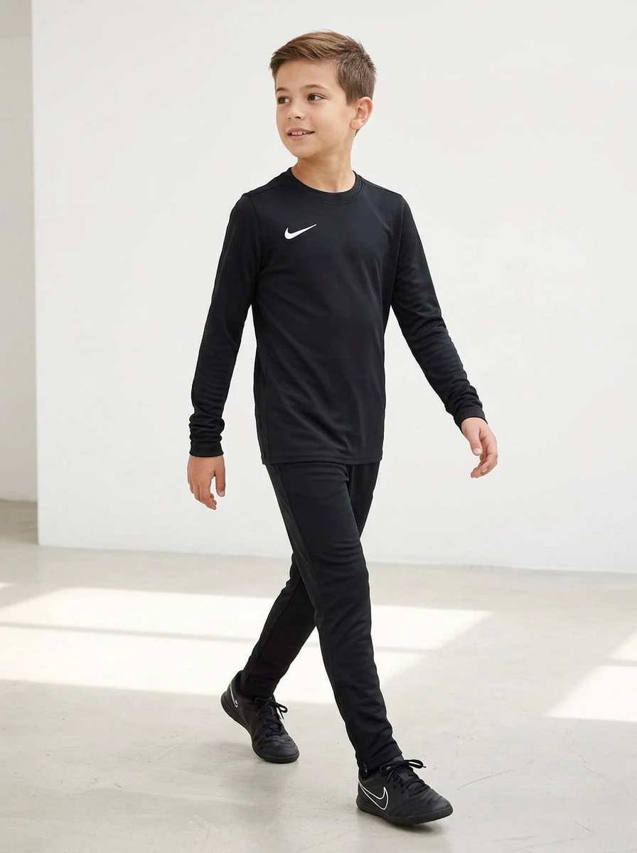 Nike بلوزة رياضية سوداء للأطفال من باركVII - الأسود - مشاهدة 1