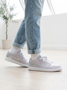 Nike Air Jordan 1 Men's Casual Athletic Shoes Rubber Outsole Lightweight Snug Fit Running Street Style Office CZ0790-002 - Neutral Grey/Metallic Silver/White - View 3