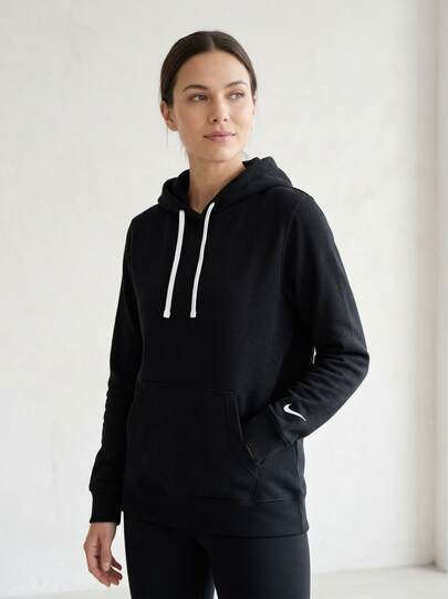 Nike Women Sports Sweatshirts Moisture-Wicking Classic Fit Comfortable School Sports Commuting Black IO9040-010