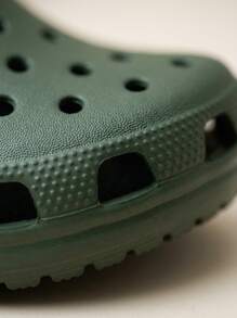 Crocs Unisex Fashion Slippers Durable Lightweight Quick-Dry Daily Casual Indoor 10001-3CM - Field Green - View 4