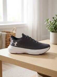 Under Armour UA W INFINITE - Black - View 2