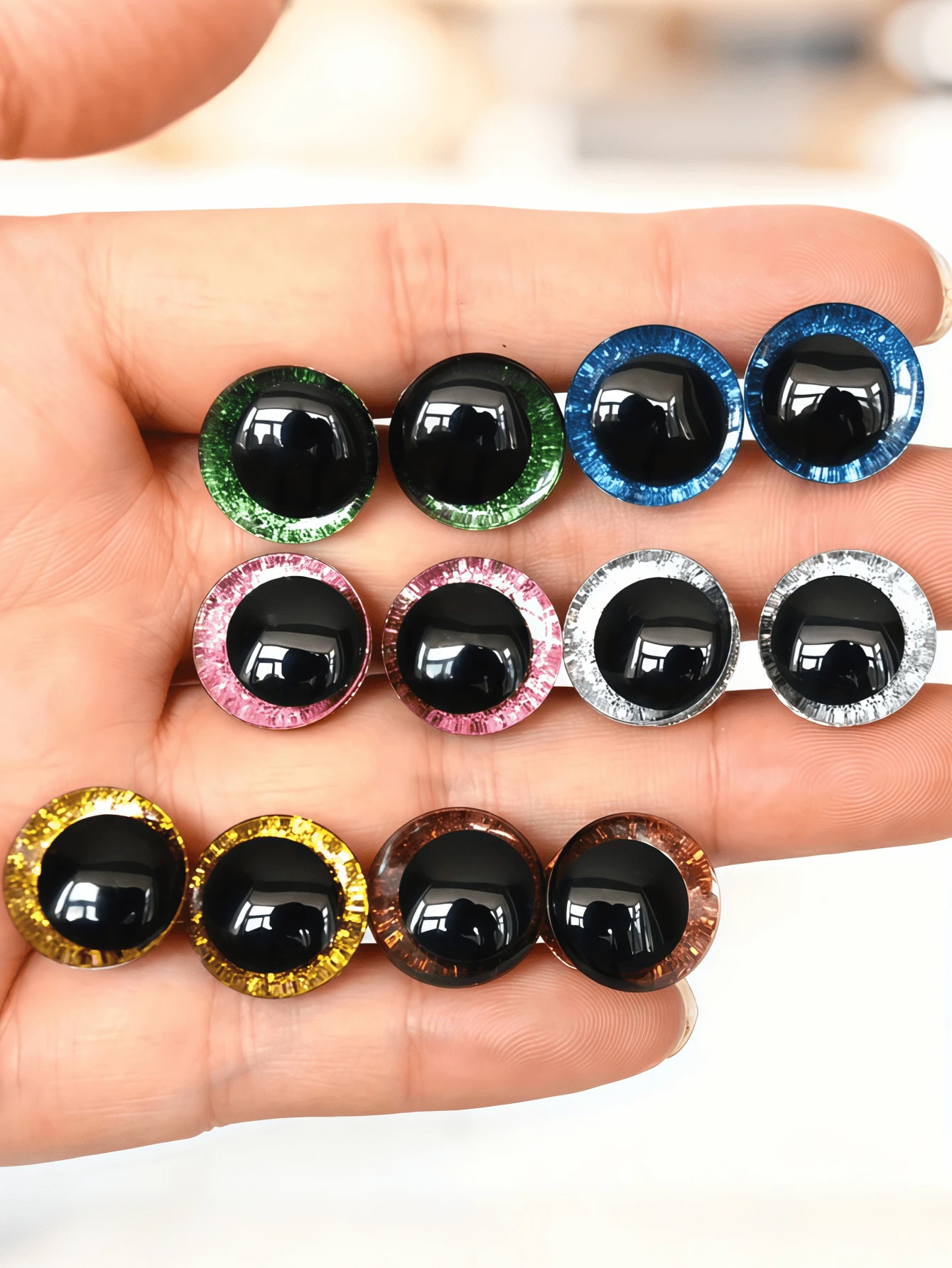 12PCS Glitter Eyes For Amigurumi - Sparkling 3D Plastic Craft Eyes (12-30mm) In 6 Colors, Doll-Making Supplies For Knitted Toys, Bears & Puppets (No-Scratch Design)