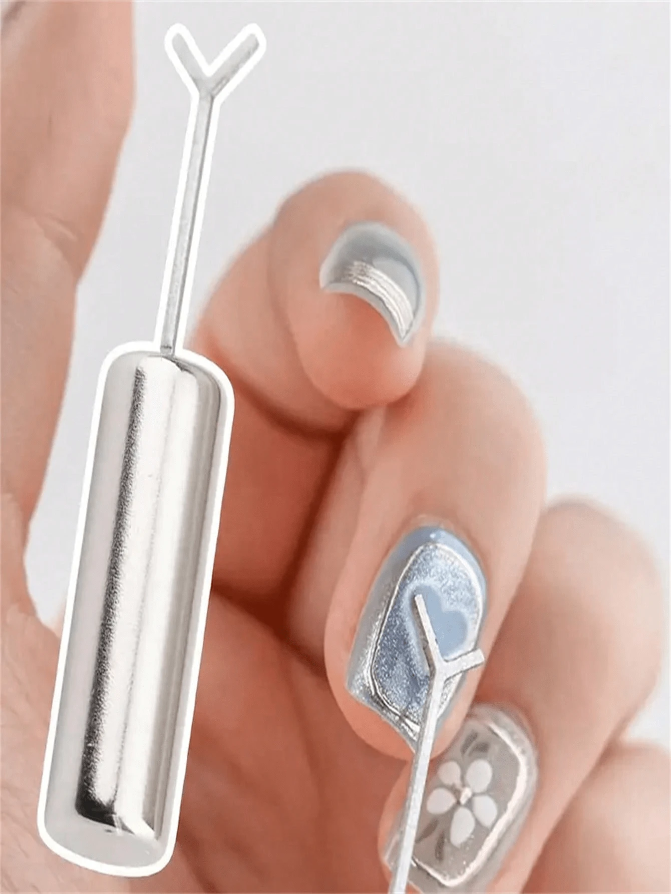 1 Dụng Cụ Trang Trí Móng Tay Hình Trái Tim Mũi Tên Từ Tính Hai Đầu Thiết Kế Mắt Mèo Lấp Lánh Dùng Để Tự Làm Móng Tay Chân, Trang Trí Móng Chính Xác, Tinh Tế Như Ở Salon. Hiệu Ứng Kim Loại - Nhiều màu - Xem 1