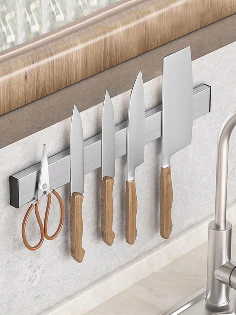 1 pièce Porte-couteaux de cuisine (pas besoin de percer, fourni avec colle sans clou, distinguer l'avant de l'arrière lors de l'installation, aimant unilatéral) Porte-couteaux magnétique en acier inoxydable 304 simple monté au mur. Rangement pour couteaux de cuisine. Porte-couteaux Halloween Noël Bon assistant de cuisine Accessoires de rangement de couteaux de cuisine