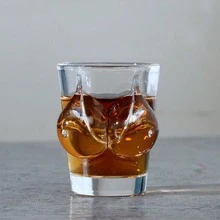 1个人体造型烈酒杯，酒杯，款式随机，适合家庭聚会和派对