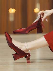 Zapatos de Tacón Grueso con Lazo de Perlas para Mujer, Tacones Elegantes de Punta Cuadrada, Cómodos y Versátiles, Ideales para Boda, Vestido de Noche o Fiesta    Women's chunky heel pumps with pearl bow, elegant square-toe high heels, comfortable and versatile shoes for wedding, evening dress or party) - Rojo - Ver 2