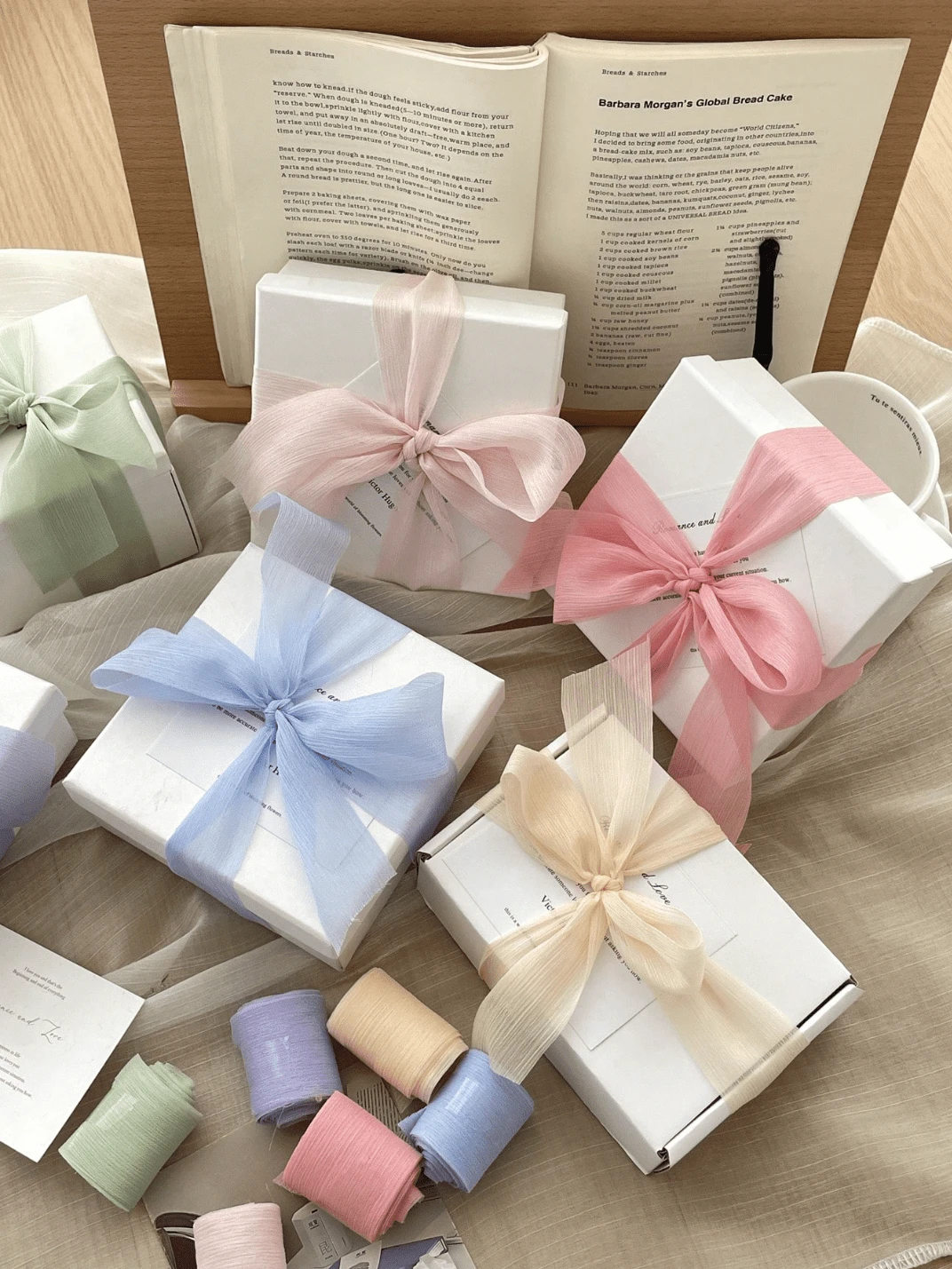 金属光泽缎带，高端花束捆绑礼品包装带，适用于生日、情人节、母亲节、节日礼物、婚礼等场合。 - 彩色 - 查看 1