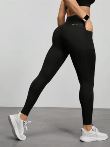 Pantalones cortos deportivos de cintura alta con bolsillos, ajustados y de corte slim para mujer - Negro - Ver 4