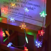 SHEIN LED Snowflake String Lights - Perfect For Wedding, Thanksgiving & Christmas Decor, Cozy Indoor Room Ambiance Christmas Decoration Christmas Tree Gift Decor Thanksgiving Wedding Autumn Decor Birthday Decorations For Gifts Party Supplies Indoor Outdoor - Multicolor - View 9