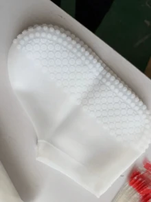 1双可重复使用的硅胶鞋套，防水、防滑、加厚、便携、无异味、男女通用（生产过程中可能残留少量物质，属正常现象，不影响使用），返校用品 - 彩色 - 查看 16