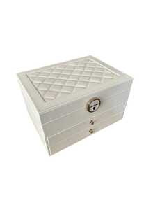 Hộp đựng trang sức dung tích lớn làm bằng da PU, thiết kế dạng ngăn kéo có khóa. Có nhiều kiểu dáng để lựa chọn. Thích hợp để đựng vòng cổ, bông tai, vòng tay, nhẫn, đồng hồ và các phụ kiện trang sức khác. Một lựa chọn tuyệt vời cho quà tặng dịp lễ. Vật dụng cần thiết cho phái nữ để sắp xếp và cất giữ đồ dùng cá nhân. Cũng là trợ thủ đắc lực khi đi du lịch và cất giữ đồ đạc trong ký túc xá khi trở lại trường học. - Nhiều màu - Xem 15