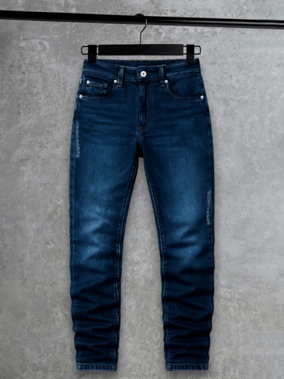 Jean niño casual corte slim denim bolsillos funcionales ajuste cómodo urbano temporada primavera verano