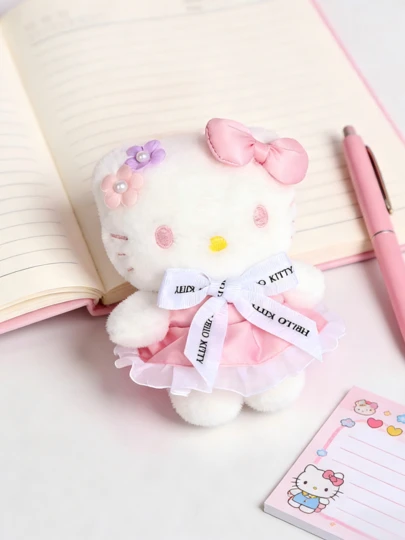 POKOJA LAND HELLO KITTY AND FRIENDS | 粉色花朵小猫毛绒娃娃连衣裙小猫吊坠柔软面料可爱小猫适合搭配手提包、包包和其他拥抱配饰钥匙扣吊坠时尚装饰家居装饰婚礼、派对抛掷娃娃送给朋友和家人的最佳礼物，送给她的完美礼物