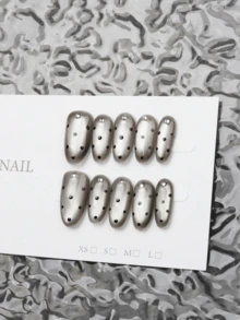 短款椭圆形法式按压美甲贴片 - 灰色和黑色波点猫眼玻璃珠，钻石设计，纯手工制作，适合女性和女孩，可重复使用，日常佩戴和节日派对礼物，DIY美甲用品 - 黑色 - 查看 4