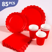 Bộ đĩa, khăn ăn và cốc dùng một lần màu đỏ tươi họa tiết cánh hoa, phục vụ 20 người. Bộ đồ dùng tiệc dùng một lần này (bao gồm đĩa, khăn ăn và cốc) rất phù hợp cho các bữa tiệc sinh nhật, đám cưới và dã ngoại gia đình. - Xem 1