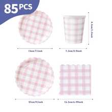 粉白格子花瓣图案一次性餐盘、餐巾纸和杯子套装，可供20位客人使用。这款一次性派对用品套装（包括餐盘、餐巾纸和杯子）非常适合生日派对、婚礼和家庭野餐。 - 查看 7