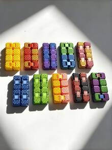 4个渐变色3D打印方形玩具，缓解压力，桌面装饰，多色无限魔方，随机颜色，适用于家庭办公室，舒缓身心 - 彩色 - 查看 4