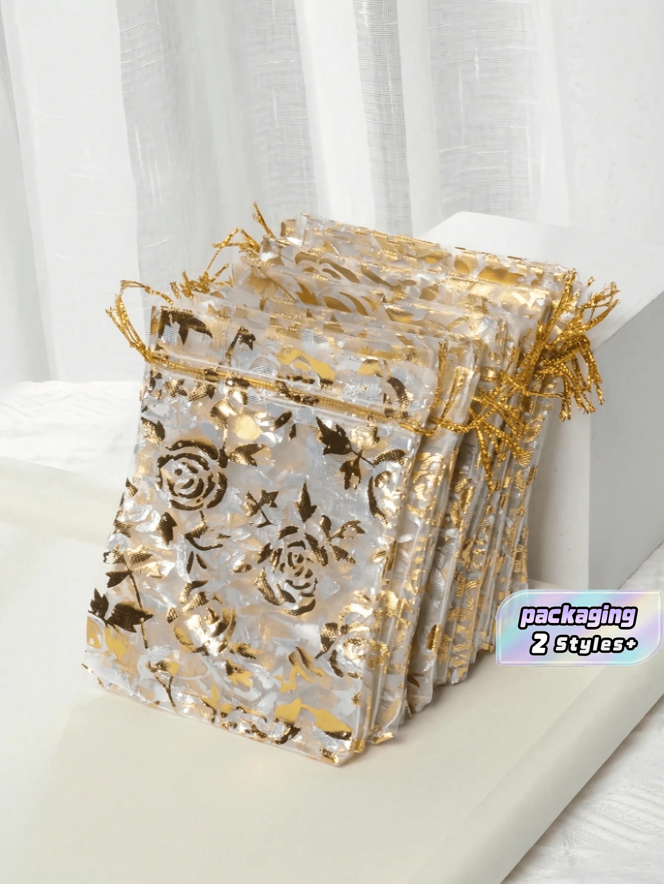 SHEIN 10/20 PCS Gold Foil Floral Drawstring Gift Bags 9x12cm - Christmas Candy Jewelry Pouches For Wedding, Birthday, Party Favors, Xmas Gift Wrapping With Metallic Print & String Closure - White - View 1