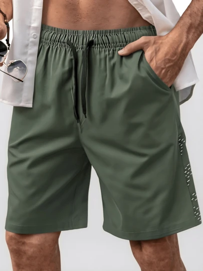 1 chiếc quần short thể thao ngoài trời nam bóng, chấm bi.