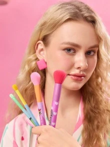 FanGlow THE POWERPUFF GIRLS X SHEIN Bộ 4 cọ trang điểm hoạt hình Powerpuff Girls, gồm cọ đánh phấn phủ, phấn má hồng, phấn mắt và cọ chi tiết, đẹp mắt và đáng yêu, 4 cọ đa chức năng. - Nhiều màu - Xem 3