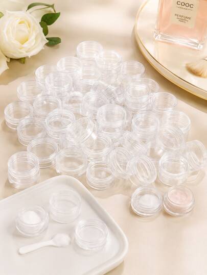 25 piezas Mini tarros de crema transparentes de 3g 5g Tarros de plástico vacíos para cosméticos y maquillaje Botellas de muestra transparentes Recipientes para sombras de ojos, bálsamo labial Esenciales de viaje Tarros de cosméticos de muestra Botellas mini vacías Aplicable para Acción de Gracias, Halloween y Navidad